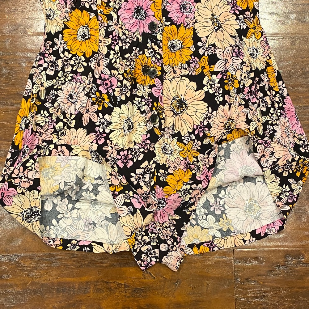 BB Dakota Steve Madden V-Neck Button Down Short Sleeve Sleeve Floral Romper Sz M - Picture 5 of 14
